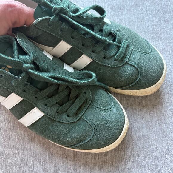 Gola Suede Green Sneakers - Picture 2 of 6